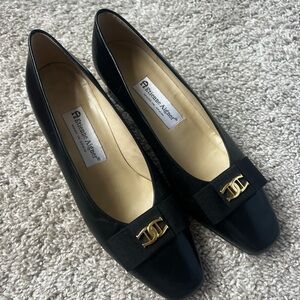 Vintage Etienne Aigner Black Bow Kitten Heels